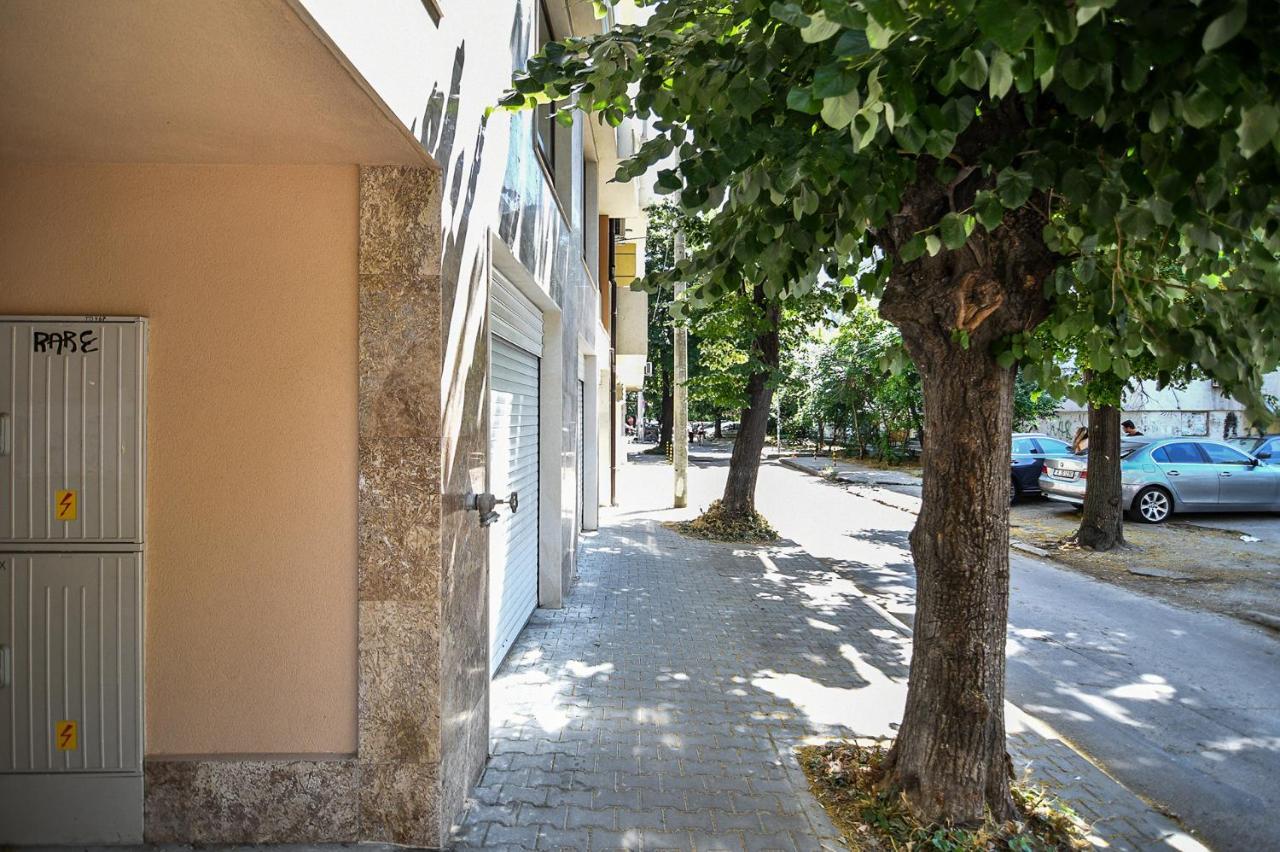 Апартаменты Cozy Flats Nearby Center Free Park Area Варна Экстерьер фото