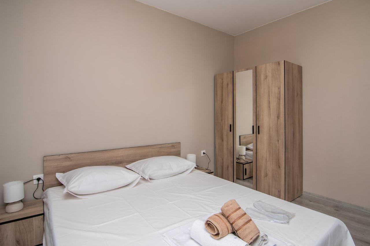 Апартаменты Cozy Flats Nearby Center Free Park Area Варна Экстерьер фото