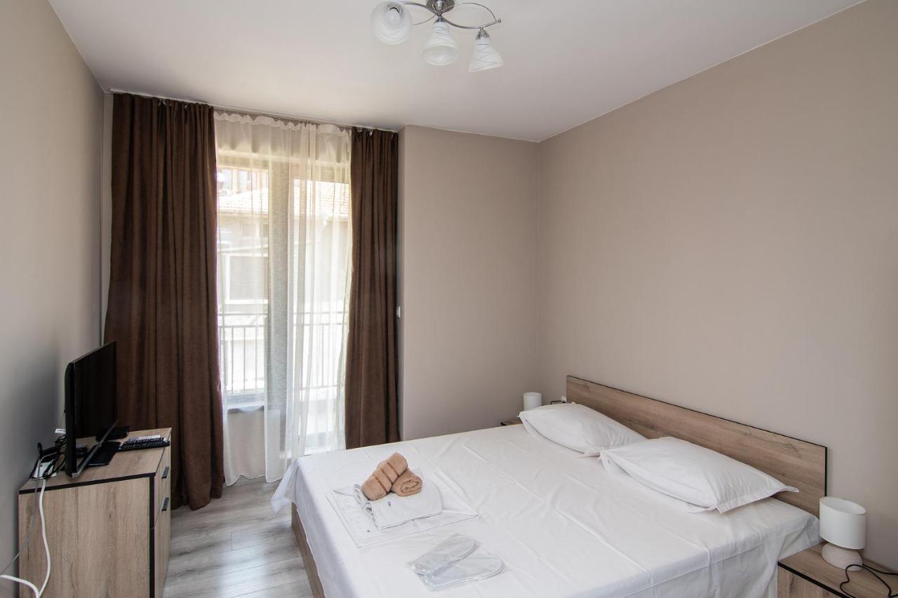 Апартаменты Cozy Flats Nearby Center Free Park Area Варна Экстерьер фото
